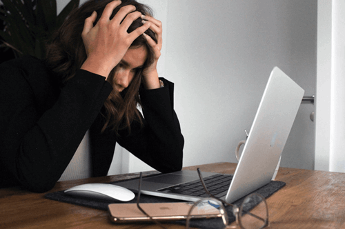 How presenteeism affects productivity and mental health